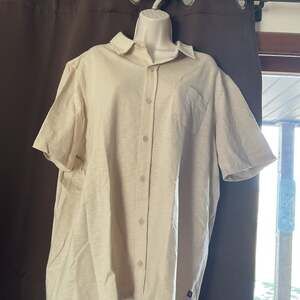 Gap Men's Short Sleeve Slub Cotton Button Down Shirt, Cream, Large